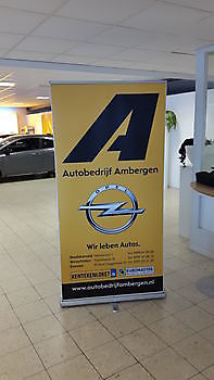 Roll up banner autobedrijf - Spandoekstore.com reclameuitingen