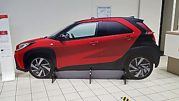 Re-bord  karton  Toyota aygo 2022  Louwman Groningen Veendam - Spandoekstore.com reclameuitingen