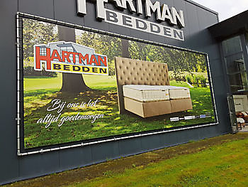 XL Spandoek formaat 900 x 350  cm  Hartman bedden Stadskanaal - Spandoekstore.com reclameuitingen